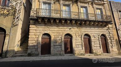 Rif.LP123- palazzo ragusa