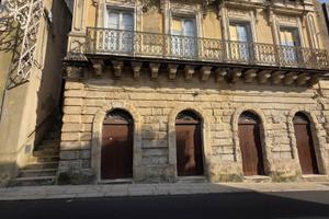 Rif.LP123- palazzo ragusa