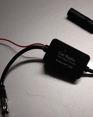 Amplificatore antenna per autoradio 