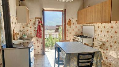 Casa libera su 3 lati RISTRUTT. A FONDO PERDUTO