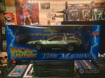 Delorean ritorno al futuro 1/18 hot wheels macchin
