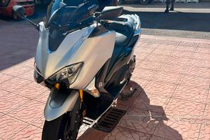 Yamaha tmax dx 2018