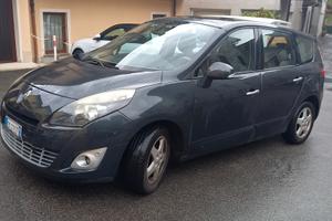 Renault scenic III 1.9 dci 130 cv 7 posti