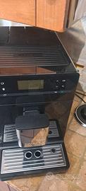 Macchina del caffè e cappuccino Miele