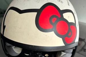 casco hello kitty