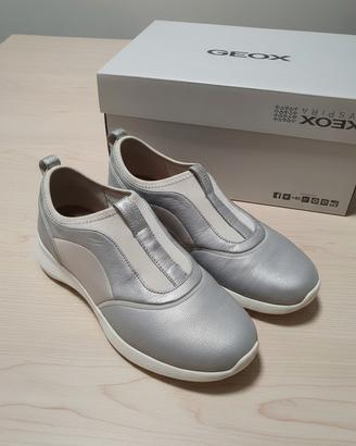 Scarpe Geox Nebula NUOVE mai indossate Argento 