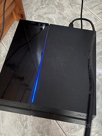 PS4 500GB + 4 GIOCHI TOP (Elden Ring, Red Dead 2,
