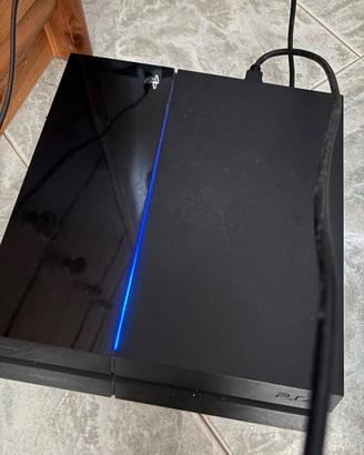 PS4 500GB + 4 GIOCHI TOP (Elden Ring, Red Dead 2,