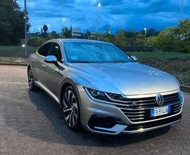 Volkswagen Arteon 2.0 TDI R-line