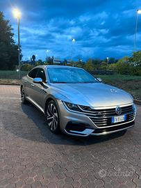 Volkswagen Arteon 2.0 TDI R-line