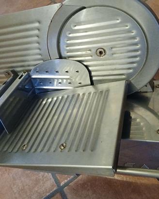 Affettatrice elektronik 200