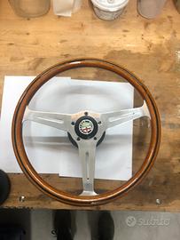 VOLANTE  IN LEGNO TIPO NARDI