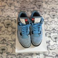 Air Jordan 4 Retro University Blue - Suede Azzurro