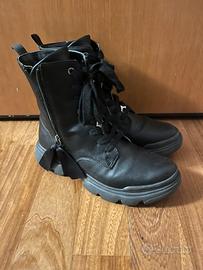 Stivali per bambina n.35 ,zona Eur