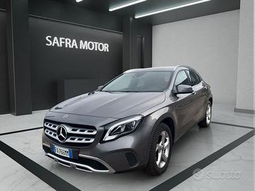 Mercedes-Benz GLA 200d Sport 4matic