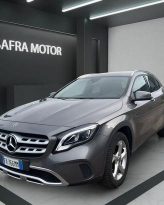 Mercedes-Benz GLA 200d Sport 4matic