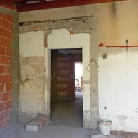 Casa indipendente su due livelli con cortile
