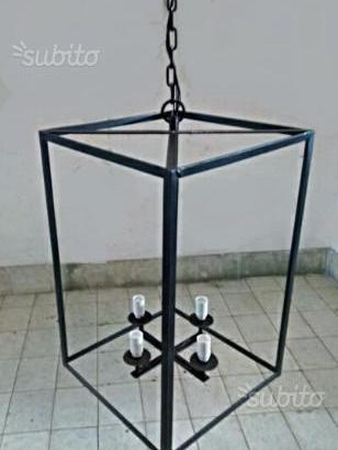 Lampadario lanterna in ferro pieno forgiato a mano