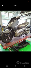 Yamaha XMax 250