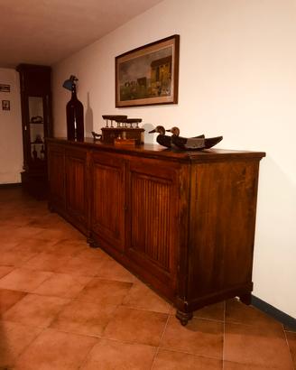 Credenza antica