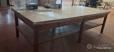 tavolo da lavoro in legno