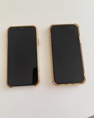 da vendere 2 telefoni iphone apple modello