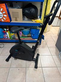 Cyclette domyos essential 03