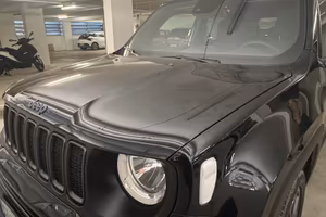 Jeep Renegade 4XE 80th Anniversary