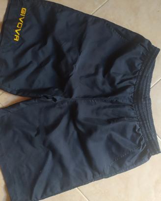 pantaloncini sportivi givova