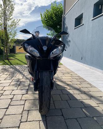 Yamaha YZF R6 - 2006