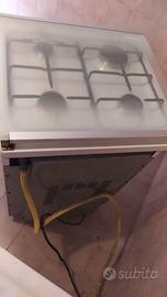 Cucina gas con forno elettrico