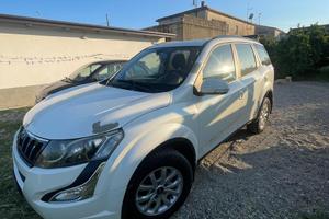 Mahindra XUV 500 w6