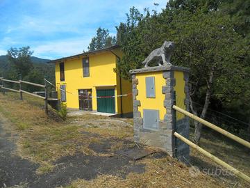 Casa e terreno libera indipendente 4 lati