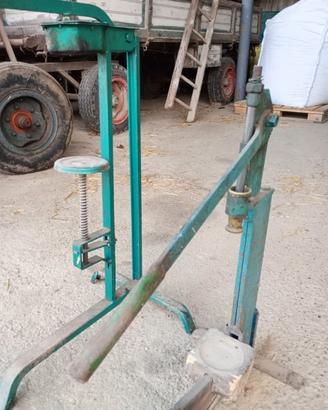 Tappatrice manuale per bottiglie