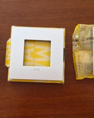 Tre placche Vimar doppie (2 posti) a 6 euro l'una