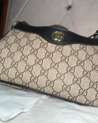 Borsa ophidia