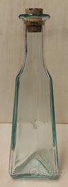 Bottiglia in vetro triangolare 