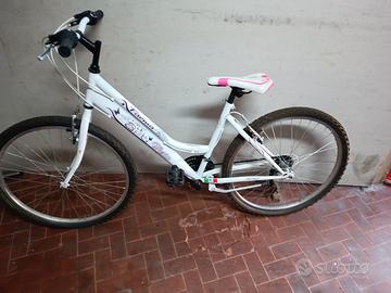 Bici bianca da ragazza/donna