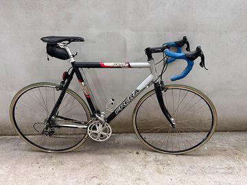 Bici da corsa Frera