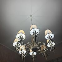 Lampadario con applique da parete