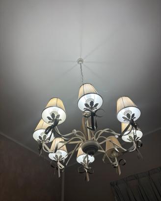 Lampadario con applique da parete