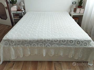 Copriletto Matrimoniale all’uncinetto