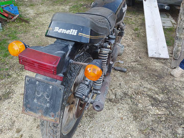 Benelli 354 sport e ricambi