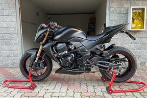 Z 750R