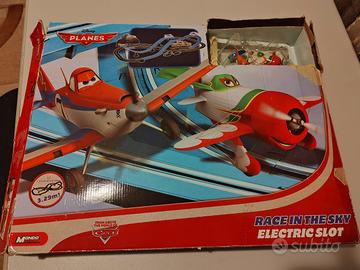 Pista elettrica "Race in the Sky Electric Slot" a 