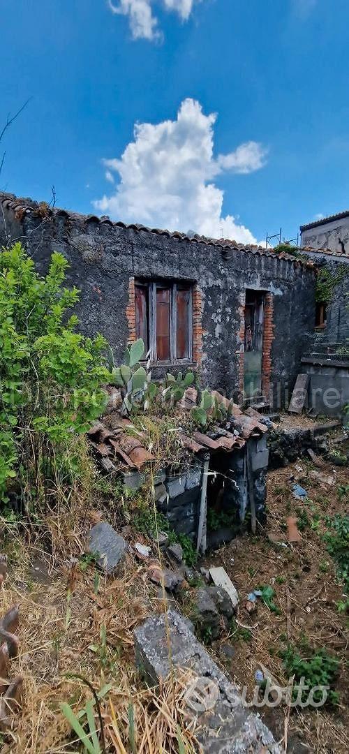 Terreno con deposito a Linguaglossa - Vista 5