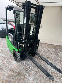 Carrello elevatore 15q