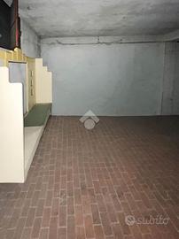 CAPANNONE A PALAZZOLO SULL'OGLIO