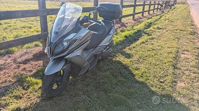Kymco Downtown 350i ABS + bauletto coperta Tucano