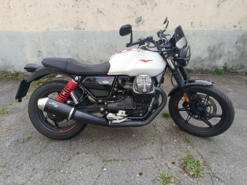 Moto Guzzi v7 special edition teen 2024